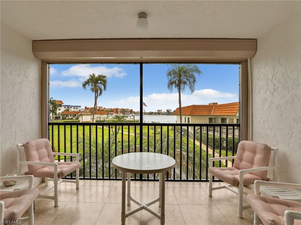 SMOKEHOUSE HARBOUR - Residential