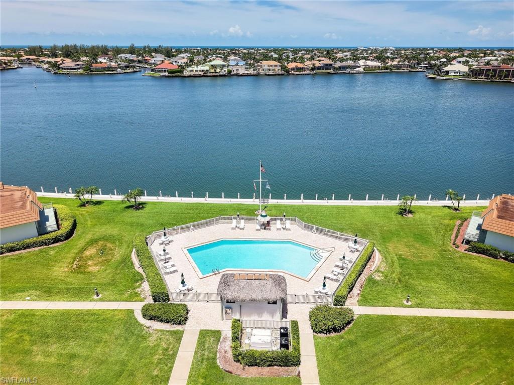 SMOKEHOUSE HARBOUR - Residential