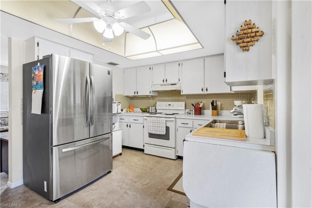 FAIRWAYS I - Residential