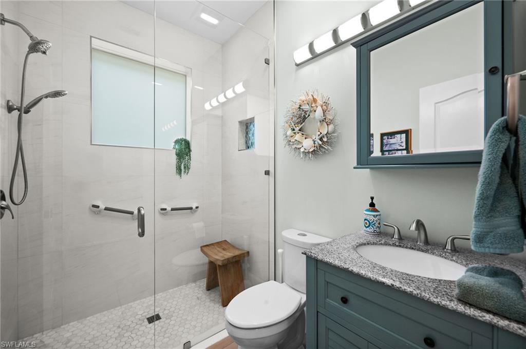 LAUREL LAKES - Residential