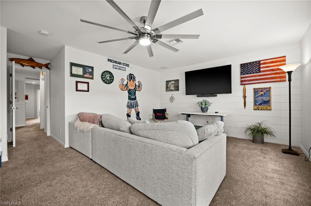 LAUREL LAKES - Residential