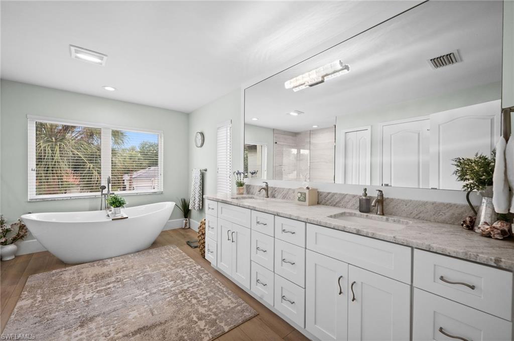 LAUREL LAKES - Residential