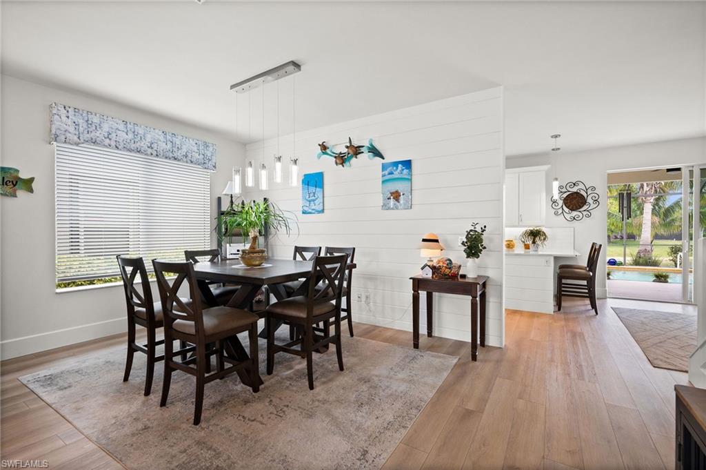 LAUREL LAKES - Residential