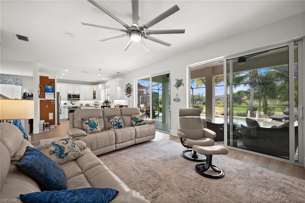 LAUREL LAKES - Residential