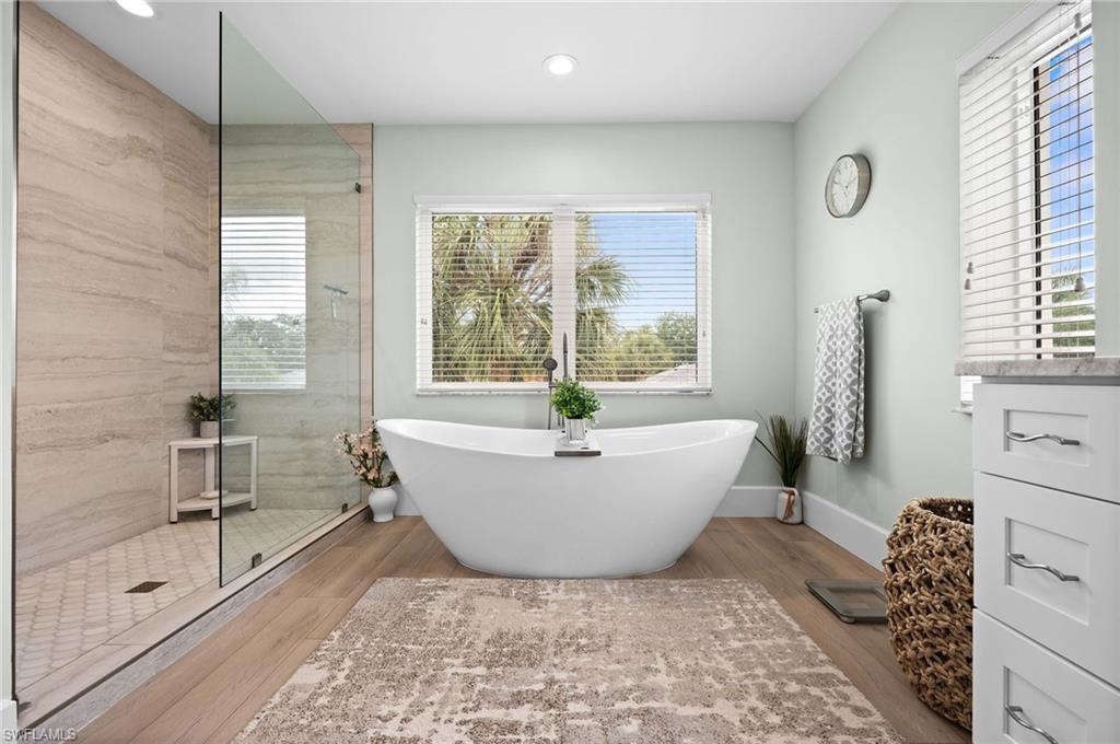 LAUREL LAKES - Residential