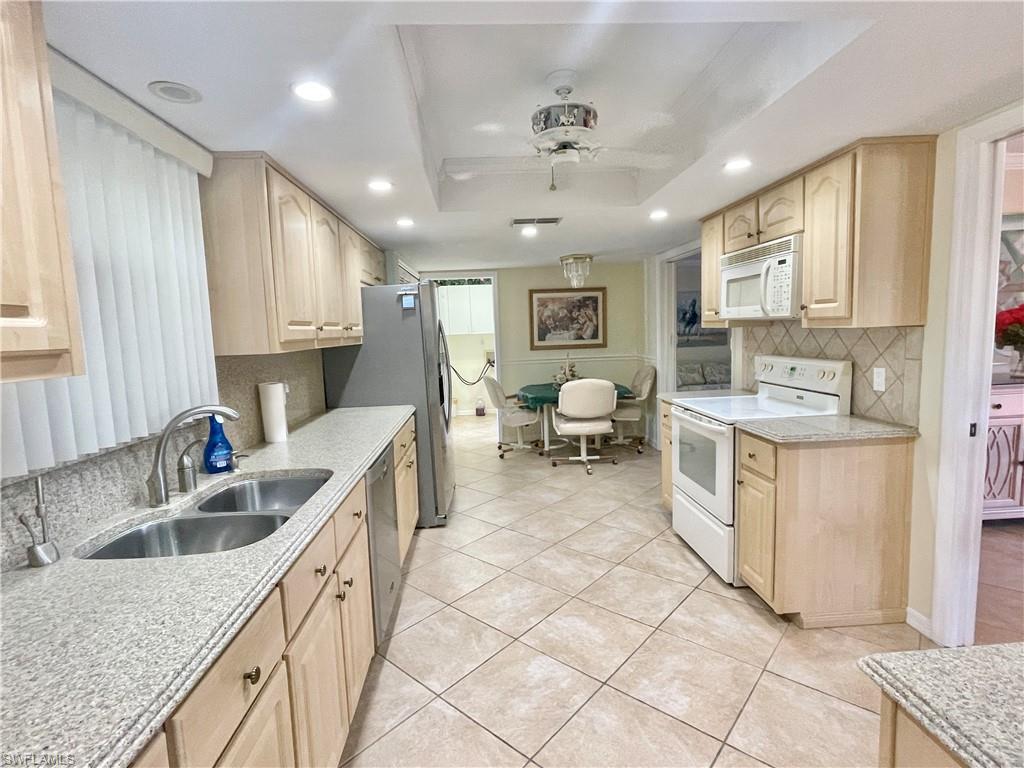 WHISKEY CREEK VILLAGE GREEN - Residential