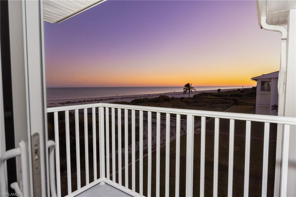 SUNSET SOUTH CONDO - Residential