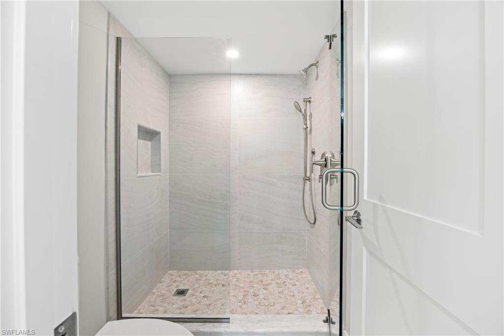 SUNSET SOUTH CONDO - Residential