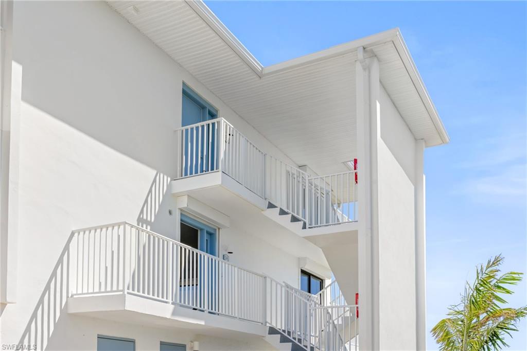 SUNSET SOUTH CONDO - Residential