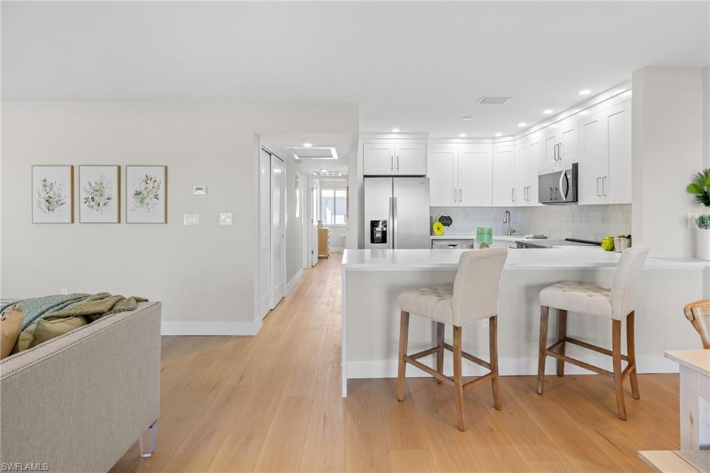 SUNSET SOUTH CONDO - Residential