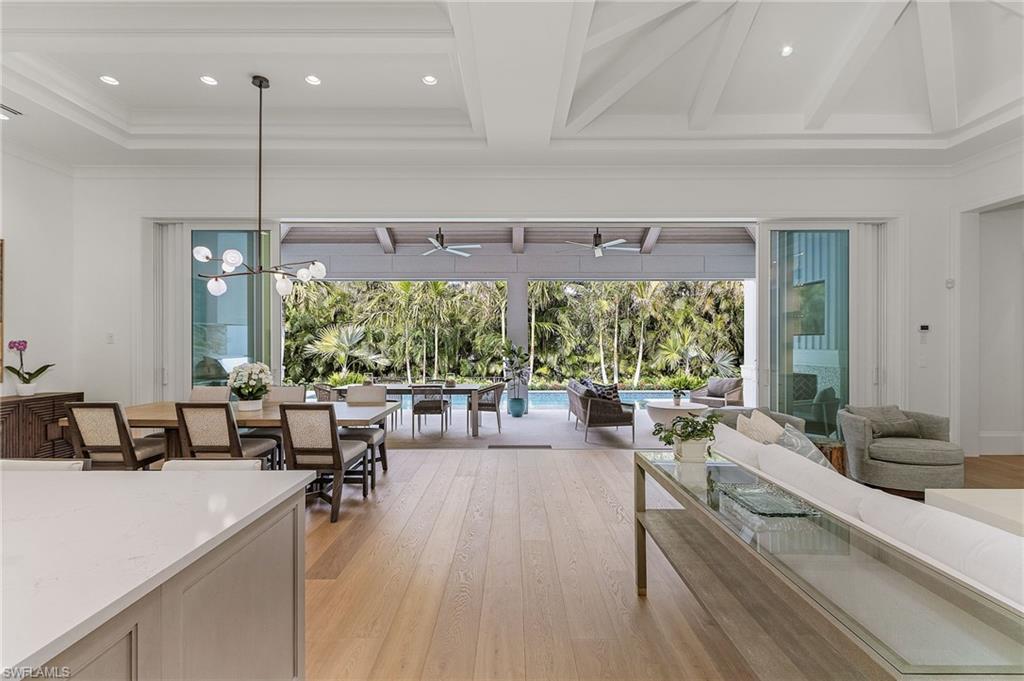 PARK SHORE - Residential