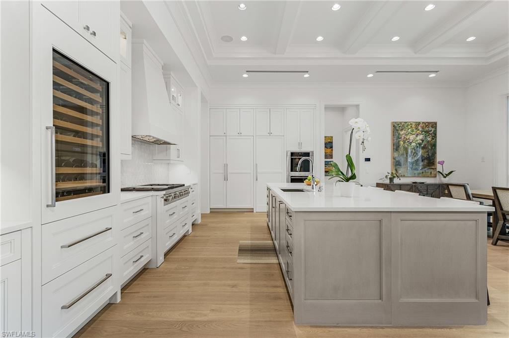 PARK SHORE - Residential