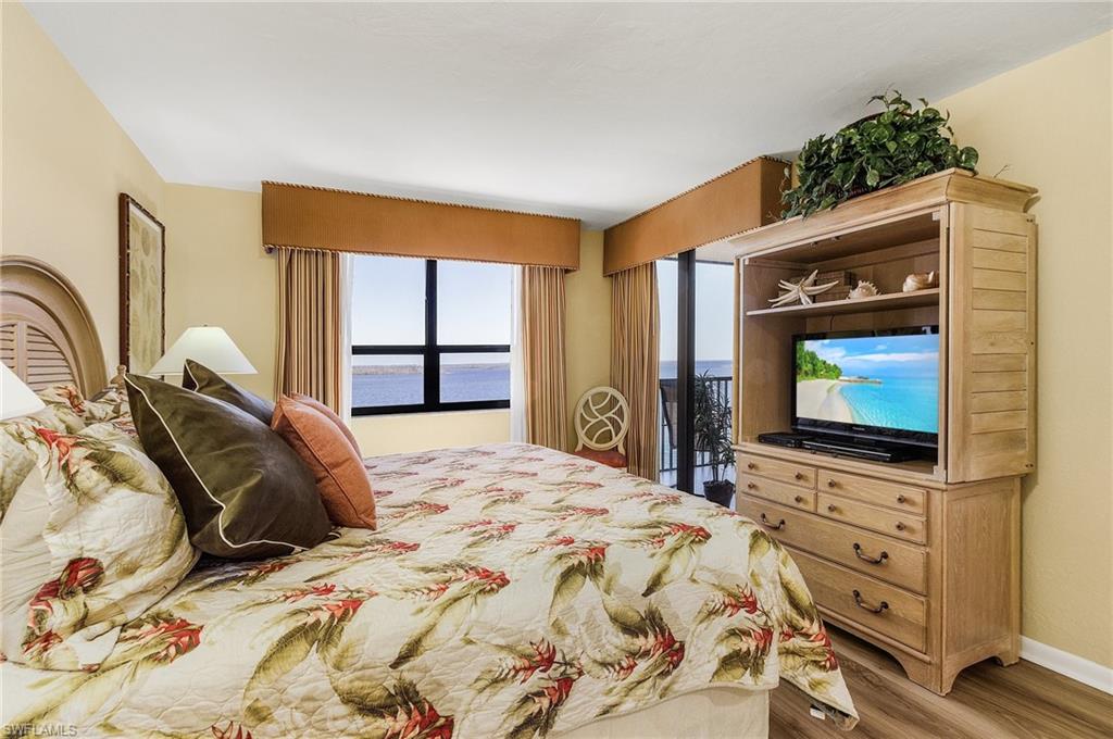 SANIBEL HARBOUR TOWER CONDO - Residential