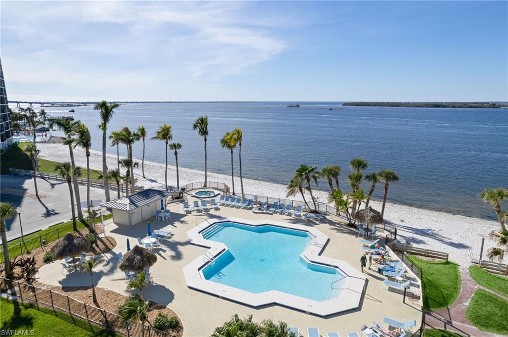 SANIBEL HARBOUR TOWER CONDO - Residential