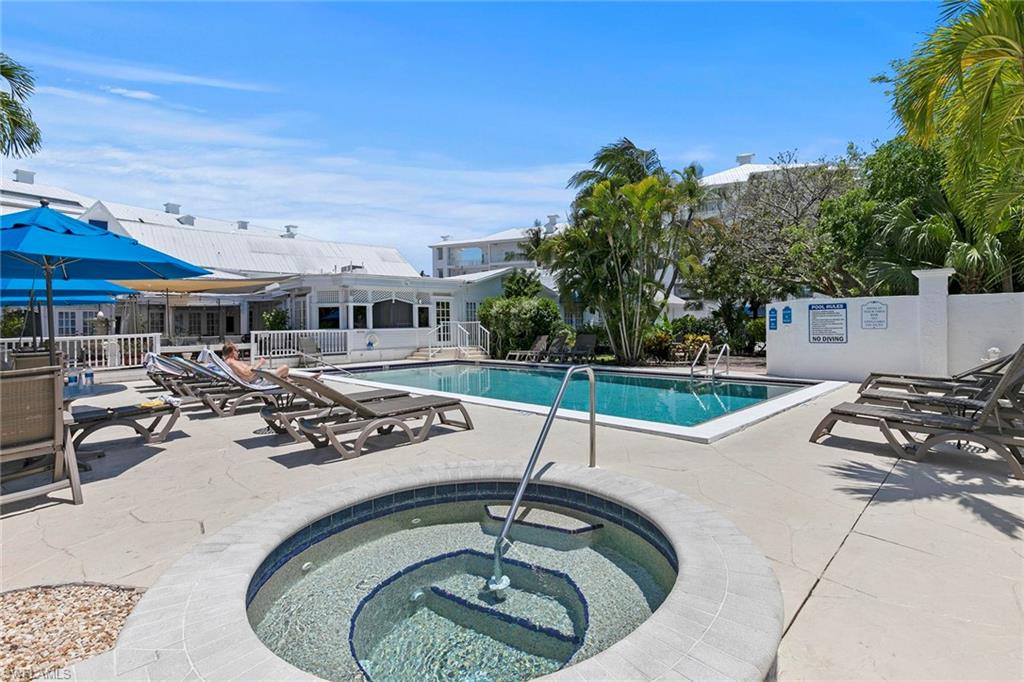 OLDE MARCO INN - Residential