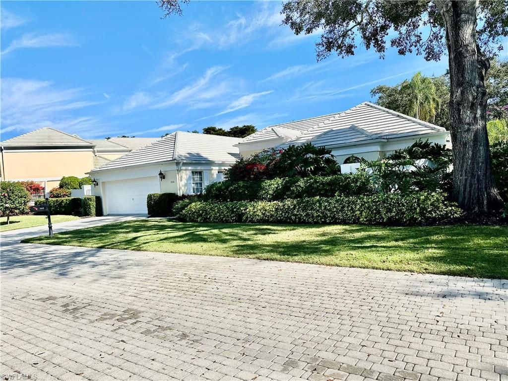 Photo of 7010 Rue De Marquis, NAPLES, FL 34108 (MLS # 226003333)