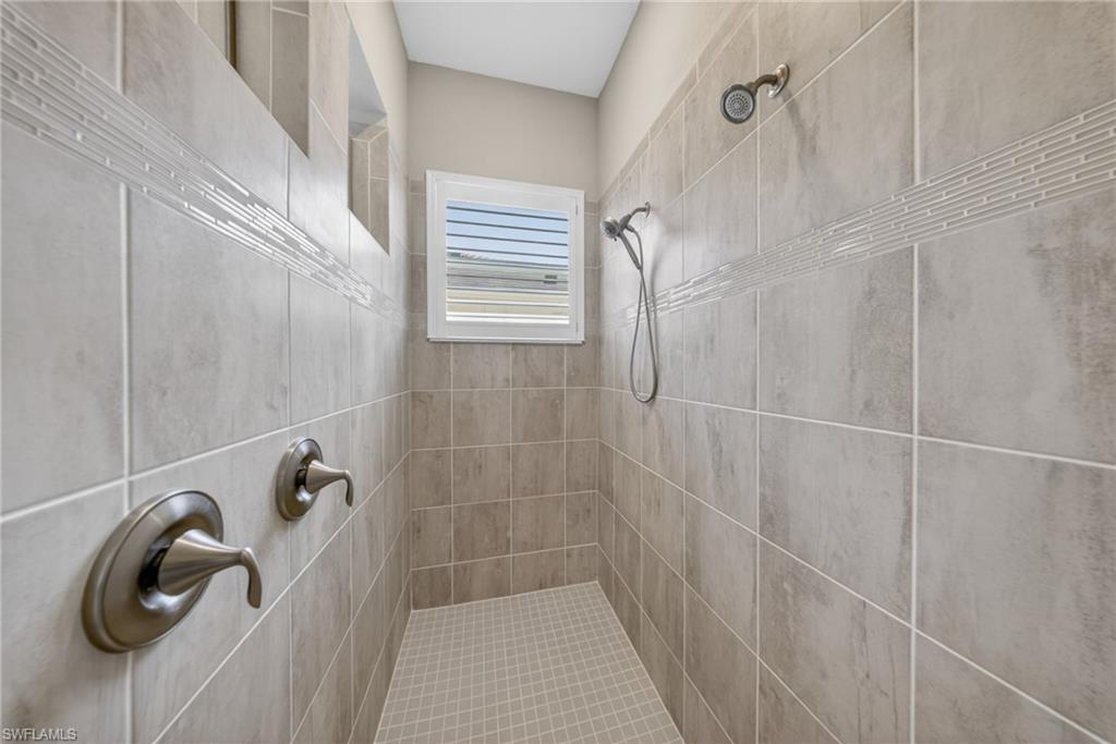 VISTA WILDBLUE - Residential Lease