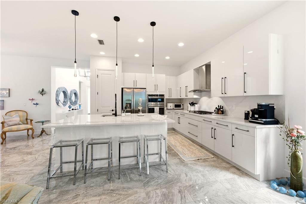 VALENCIA TRAILS - Residential Lease