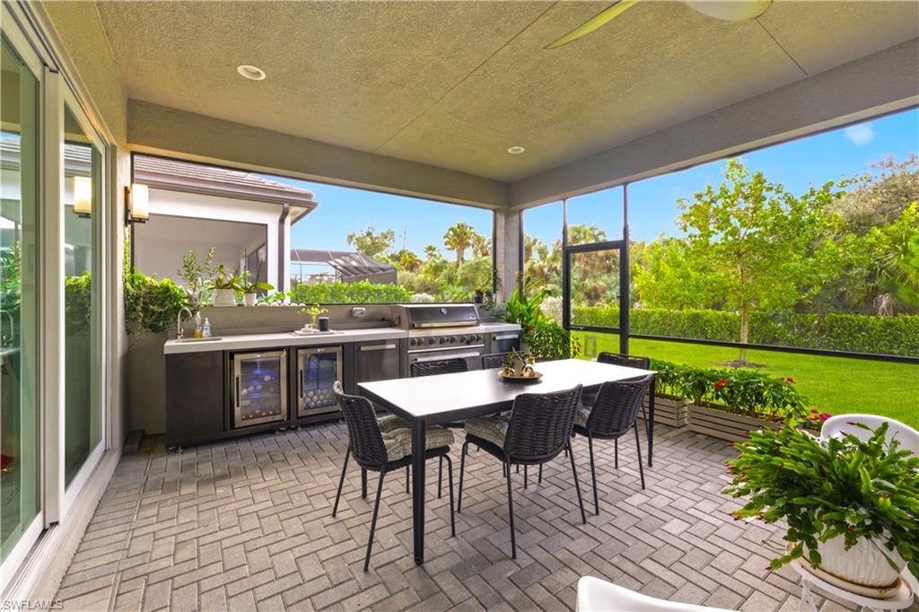 VALENCIA TRAILS - Residential Lease