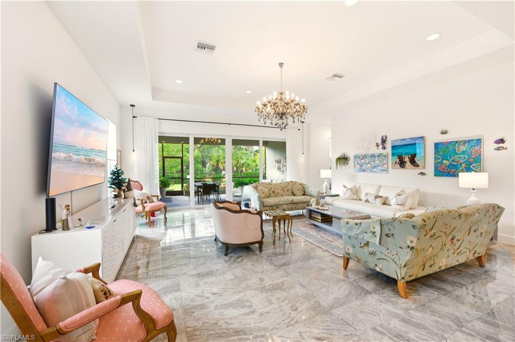 VALENCIA TRAILS - Residential Lease