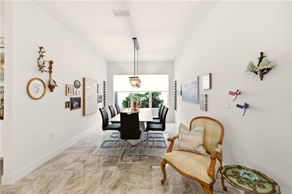 VALENCIA TRAILS - Residential Lease