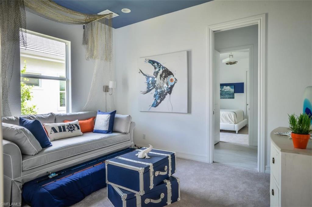 HIDDEN HARBOR - Residential