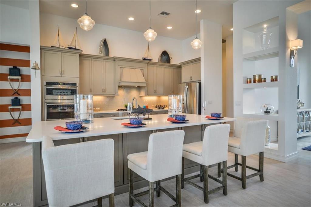 HIDDEN HARBOR - Residential