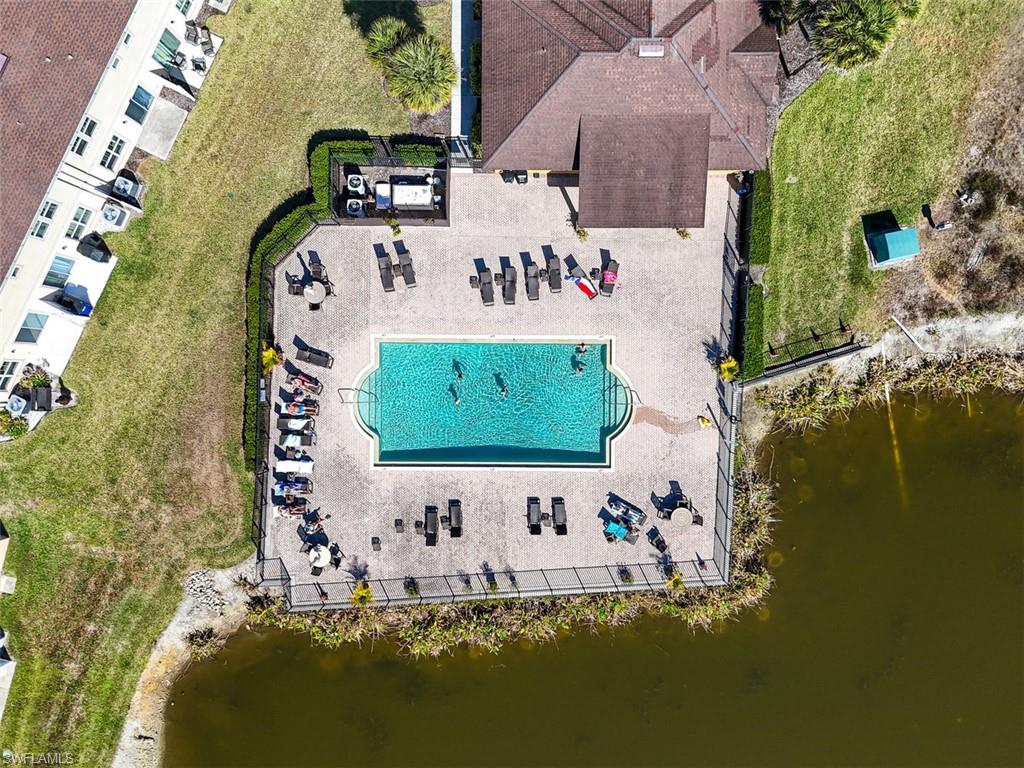 BAYSHORE COMMONS - Residential