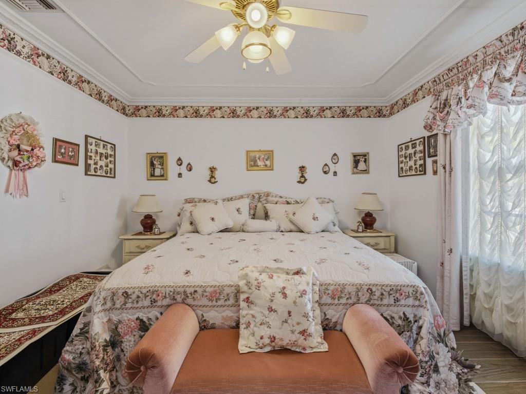 ISLES OF CAPRI - Residential