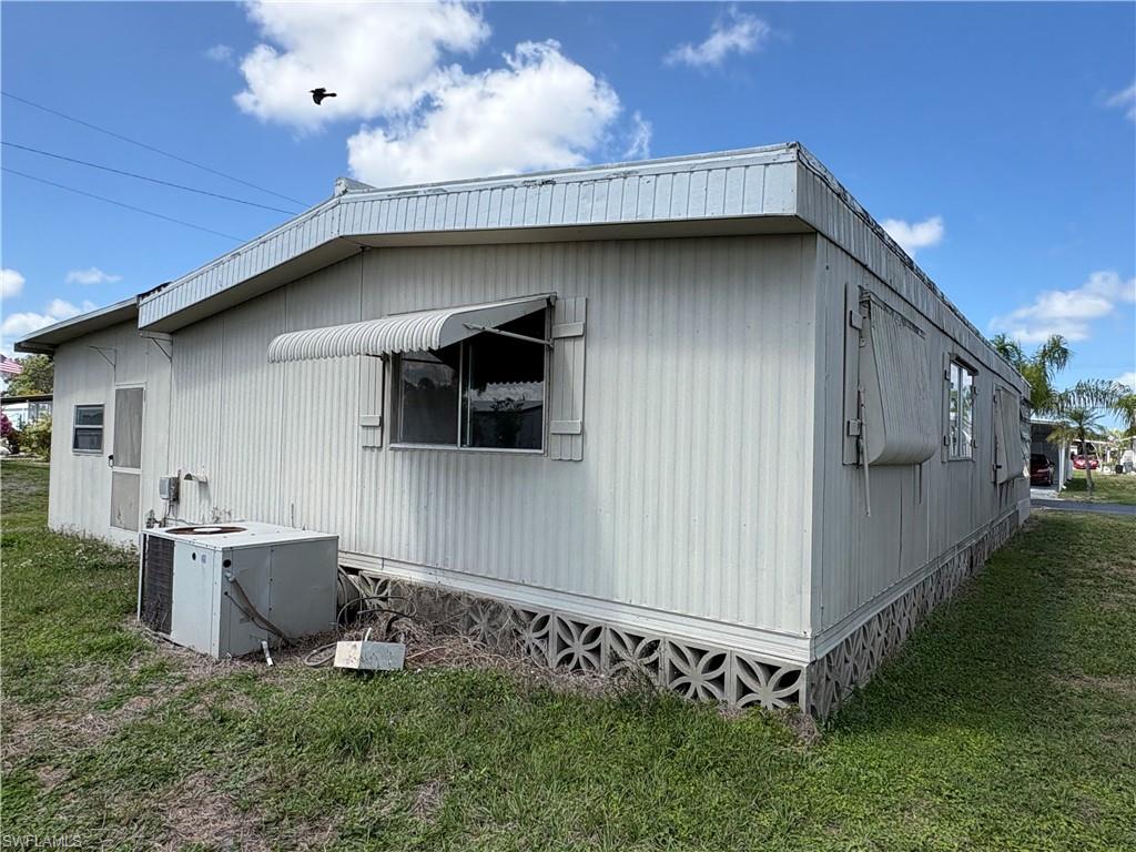 LAZY DAYS MOBILE VILLAGE - Residential