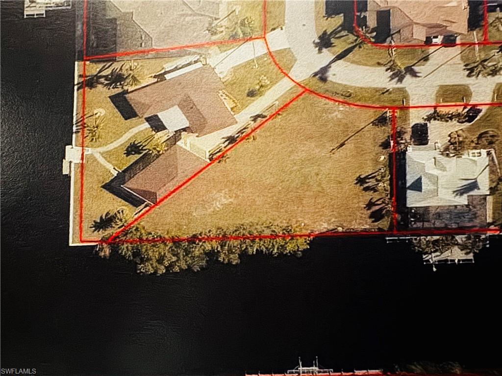 CAPE CORAL - Land