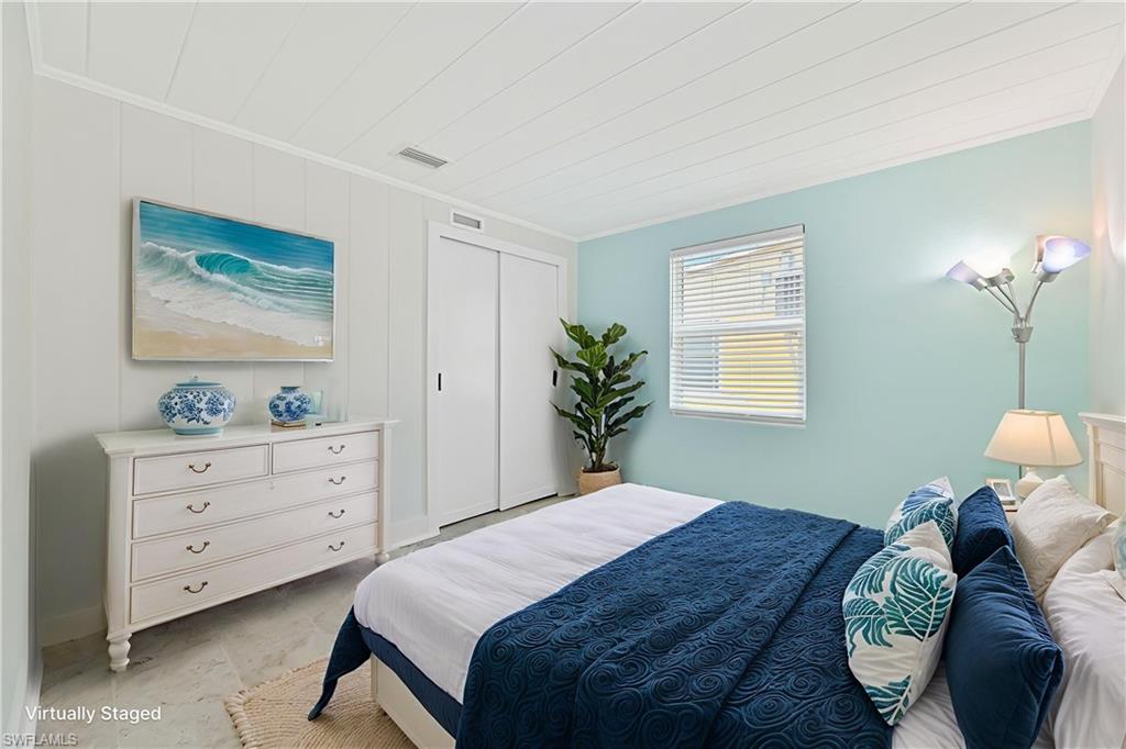 ISLAND HARBORS - Residential