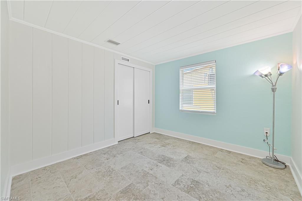 ISLAND HARBORS - Residential