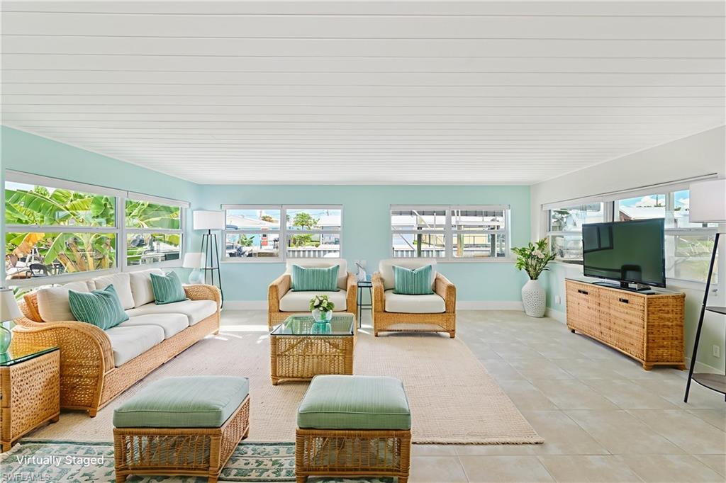 ISLAND HARBORS - Residential