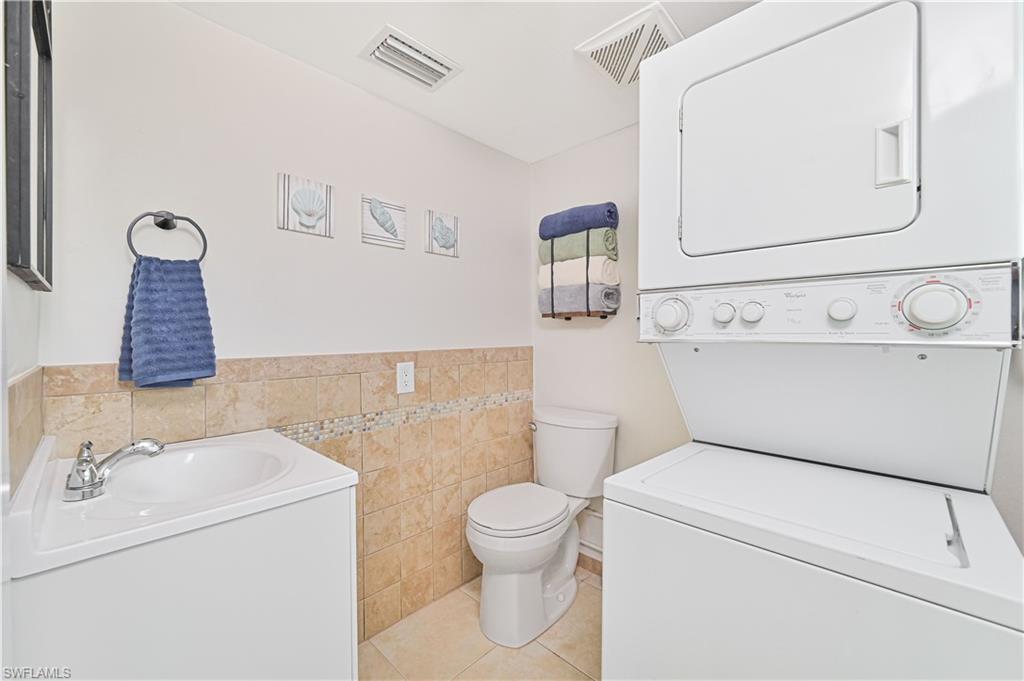 ISLAND HARBORS - Residential