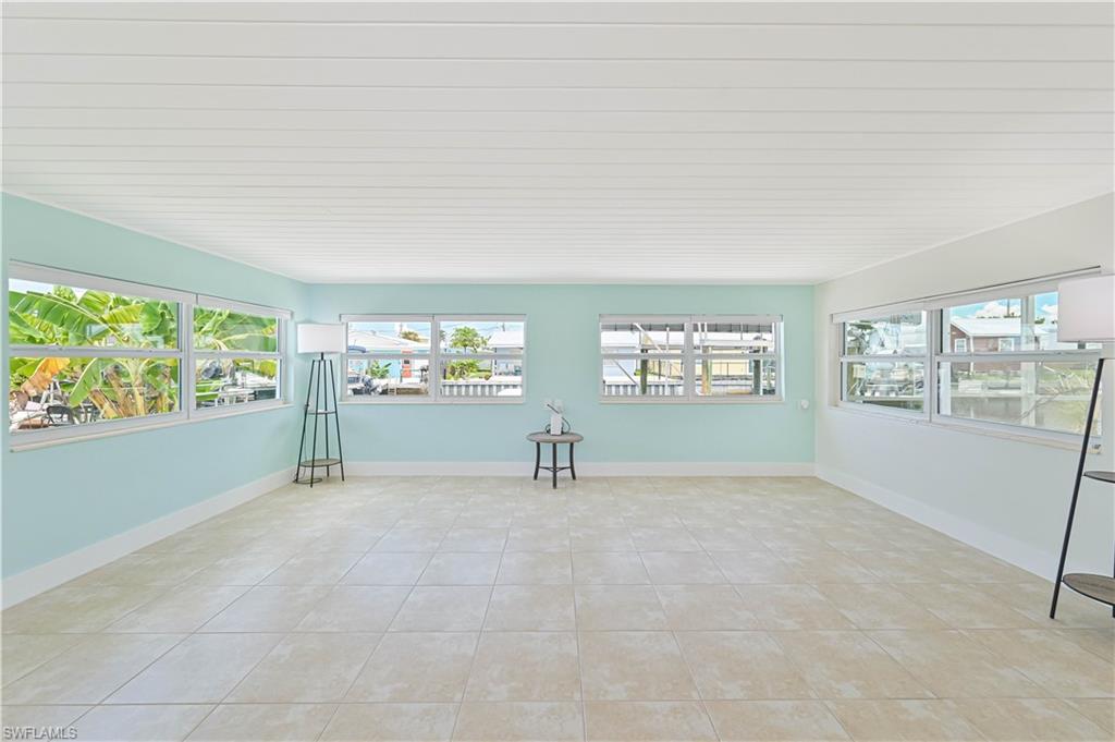 ISLAND HARBORS - Residential