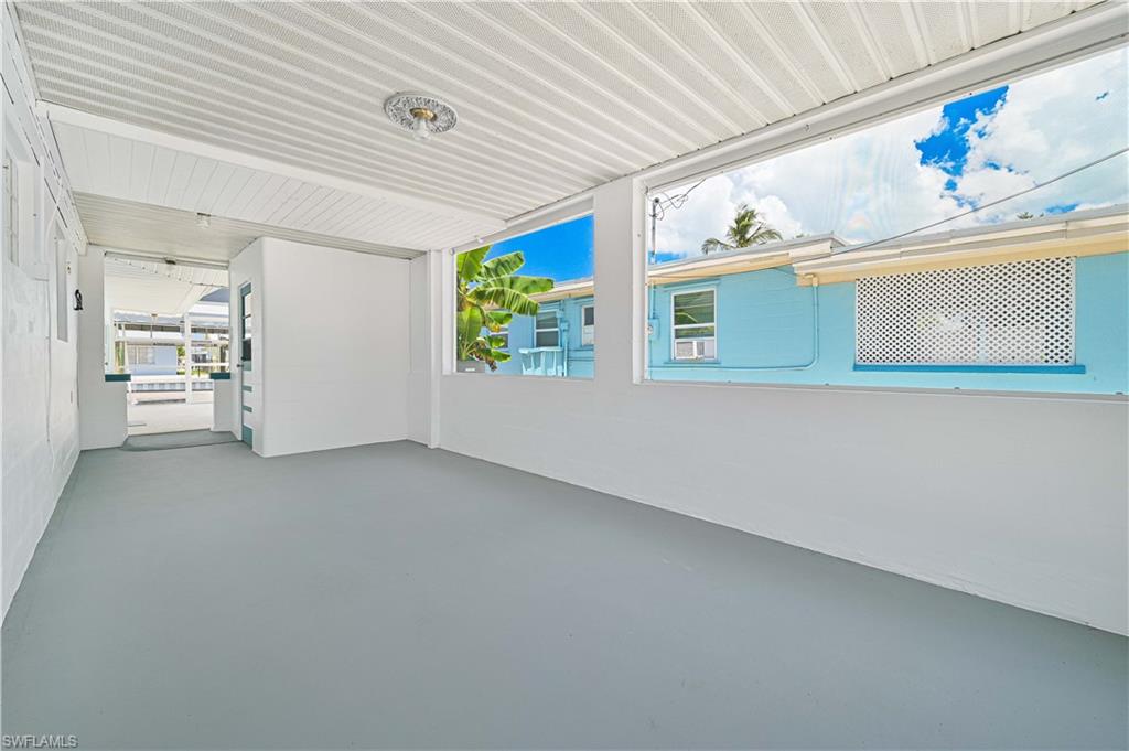 ISLAND HARBORS - Residential