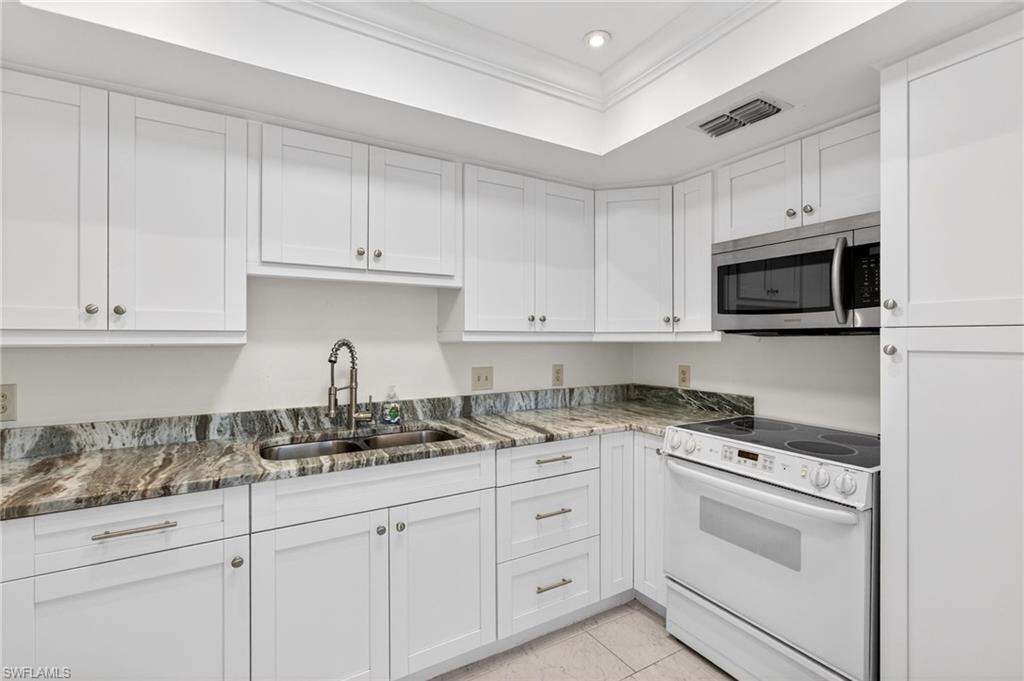 CARLETON PLACE CONDO - Residential