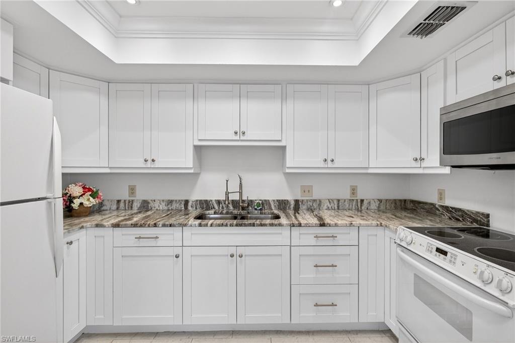 CARLETON PLACE CONDO - Residential