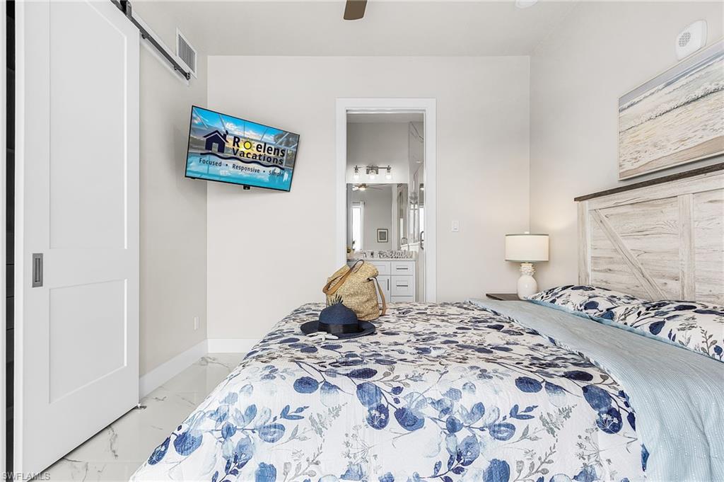 ISLAND SHORES - Residential