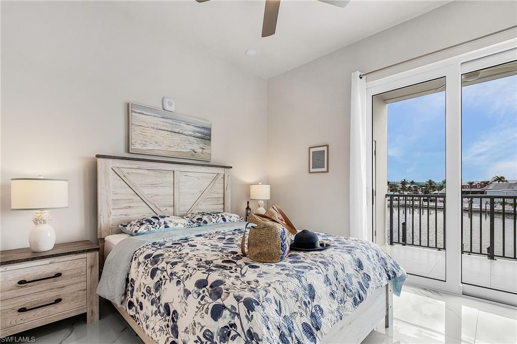 ISLAND SHORES - Residential