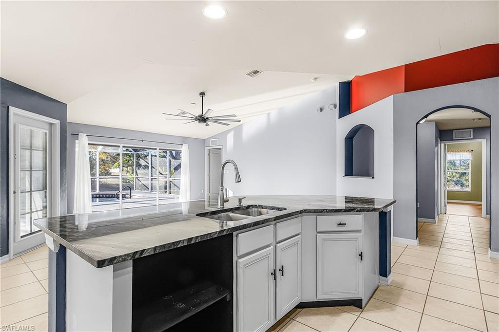 CAPE CORAL - Residential Lease