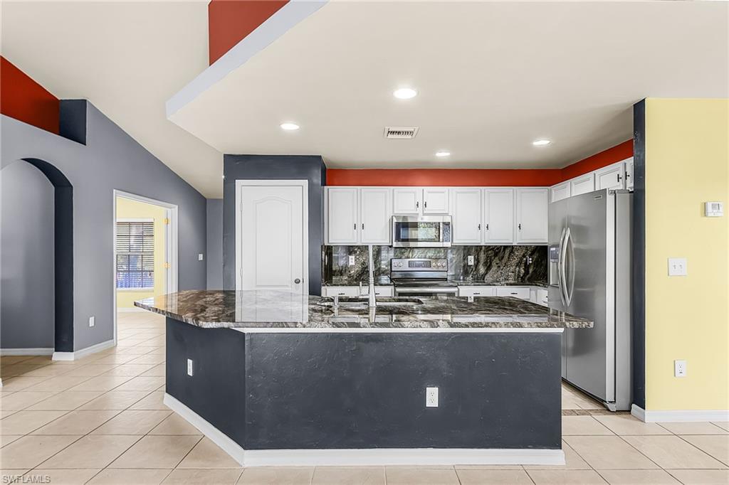 CAPE CORAL - Residential Lease