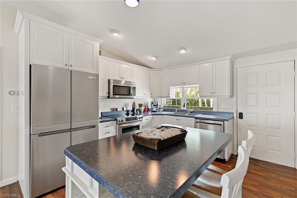 COON KEY PASS FISHING VILLAGE - Residential