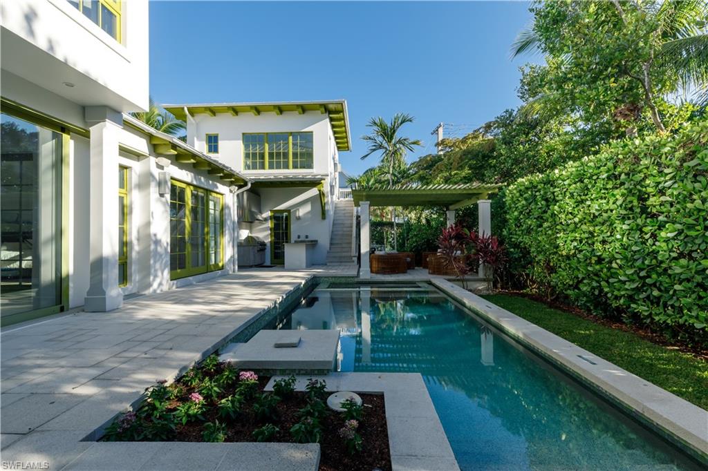 OLDE NAPLES - Residential