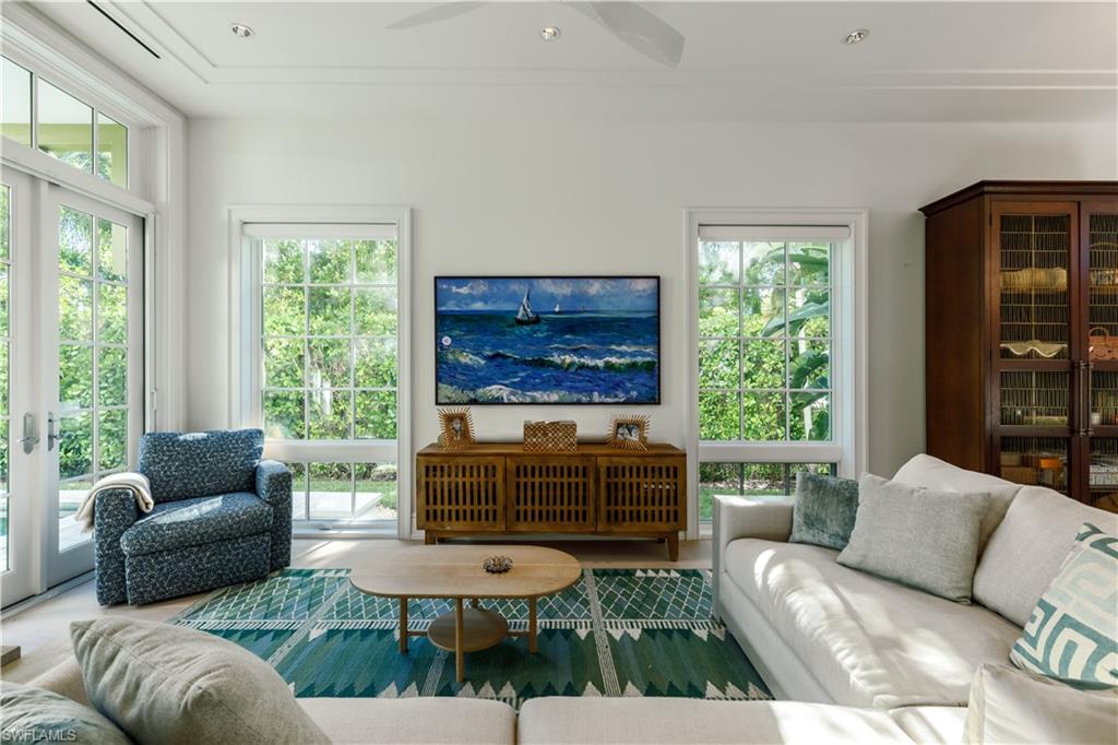 OLDE NAPLES - Residential