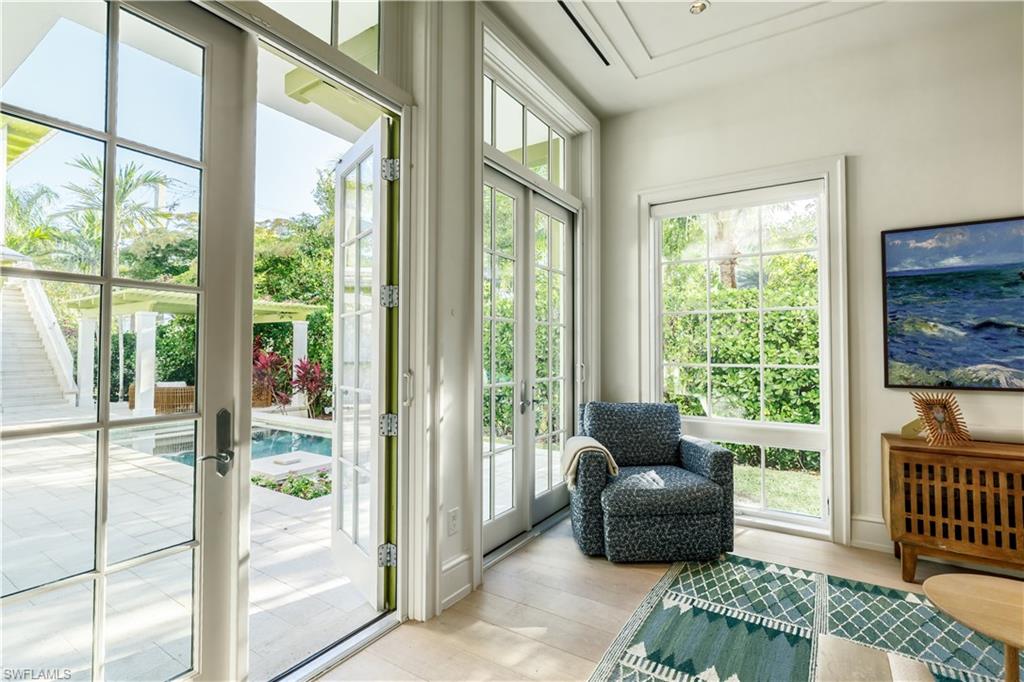 OLDE NAPLES - Residential