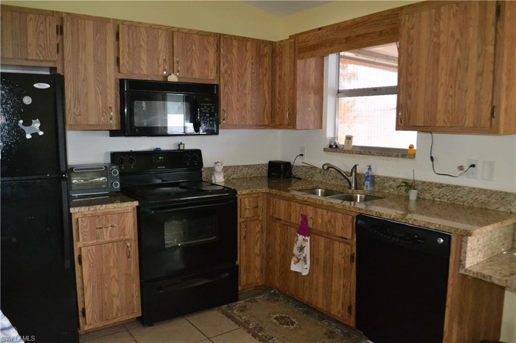 FORT MYERS SHORES - Residential