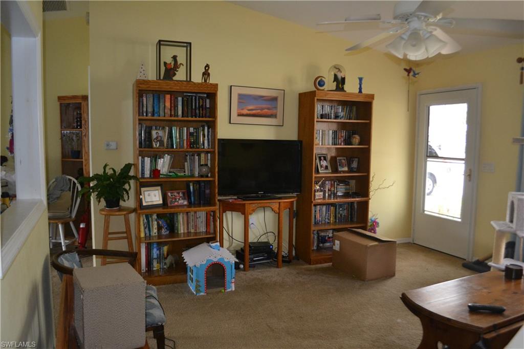 FORT MYERS SHORES - Residential