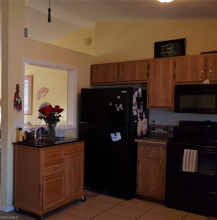 FORT MYERS SHORES - Residential